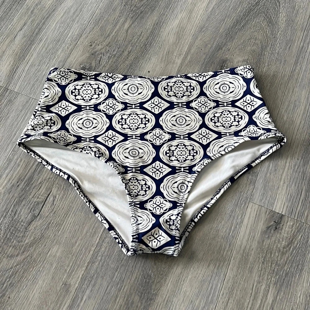 🏴 Cupshe high waisted bathing suit bottoms size small
